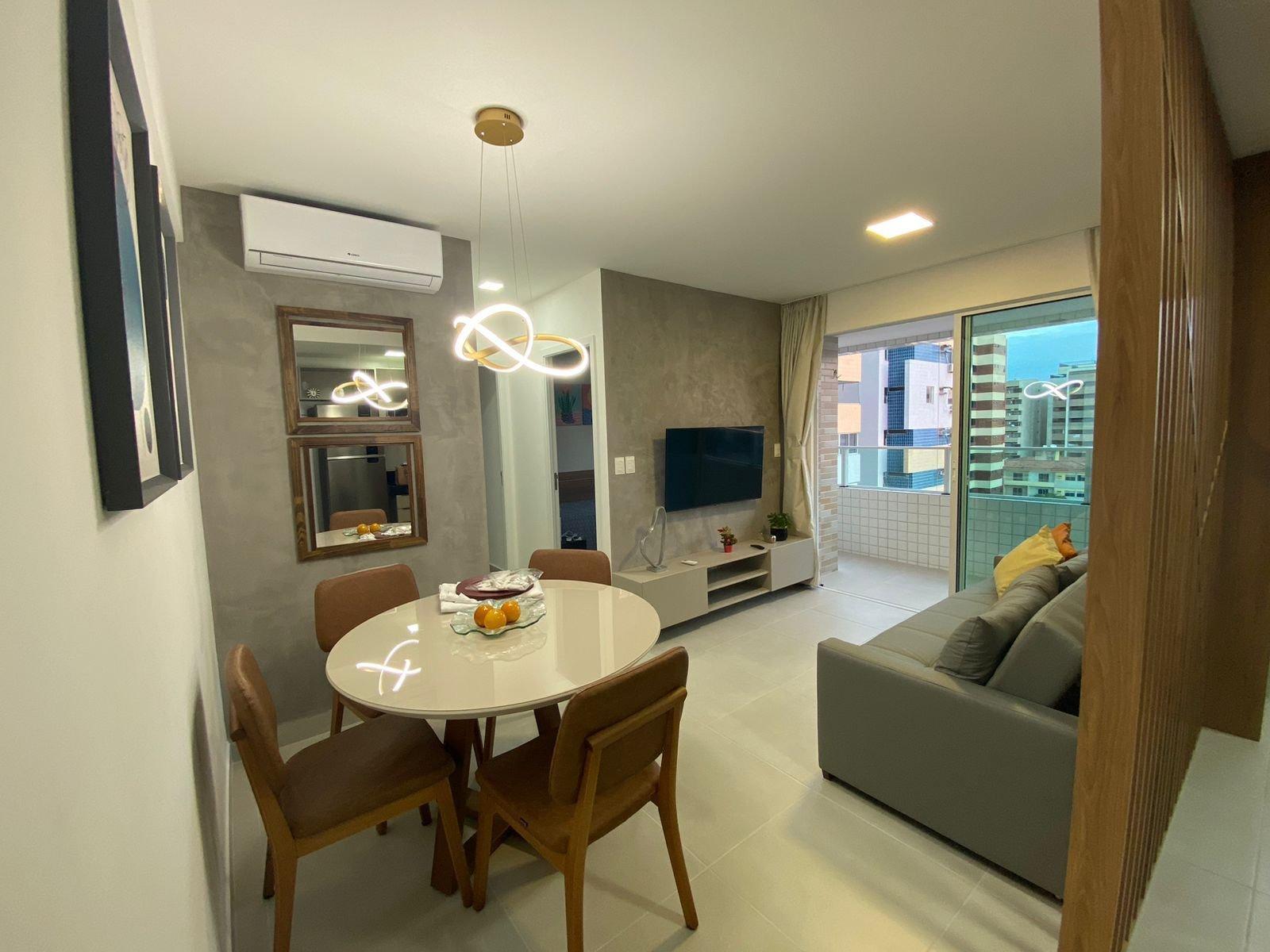 image-housing-carousel