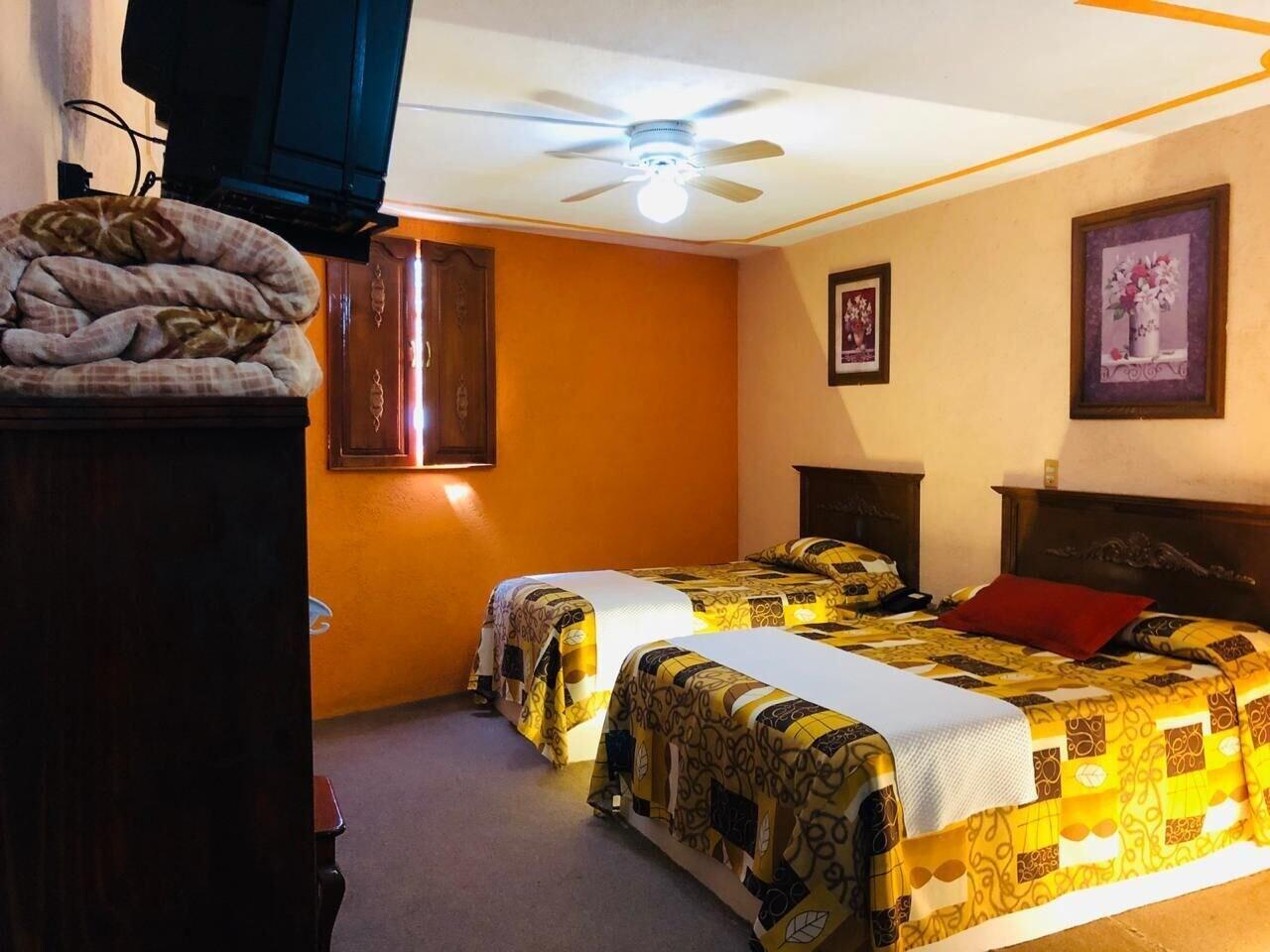 Hotel Villa De Las Flores 5