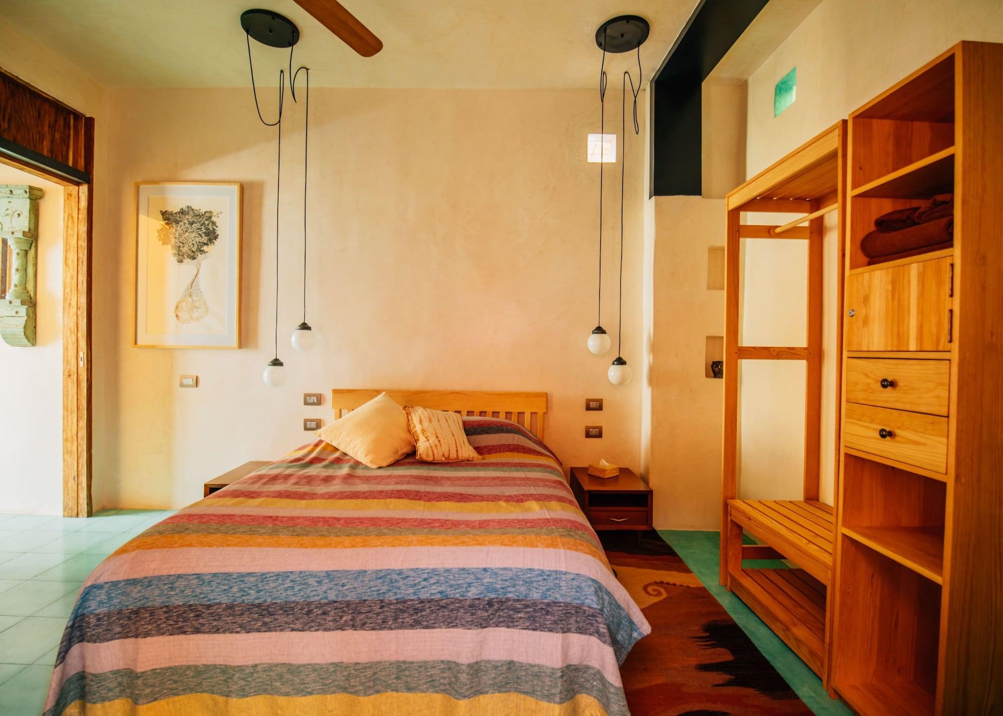 image-housing-carousel