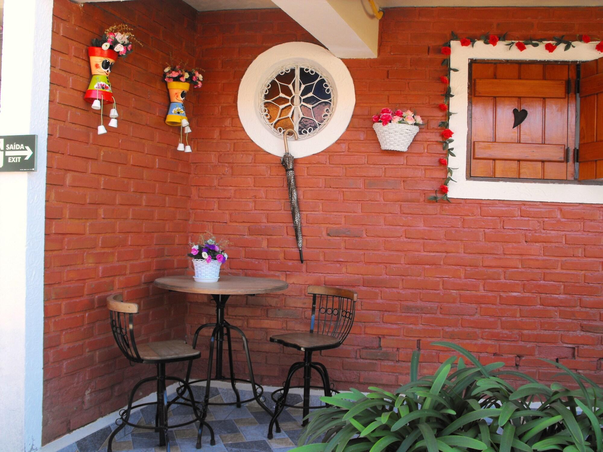 image-housing-carousel