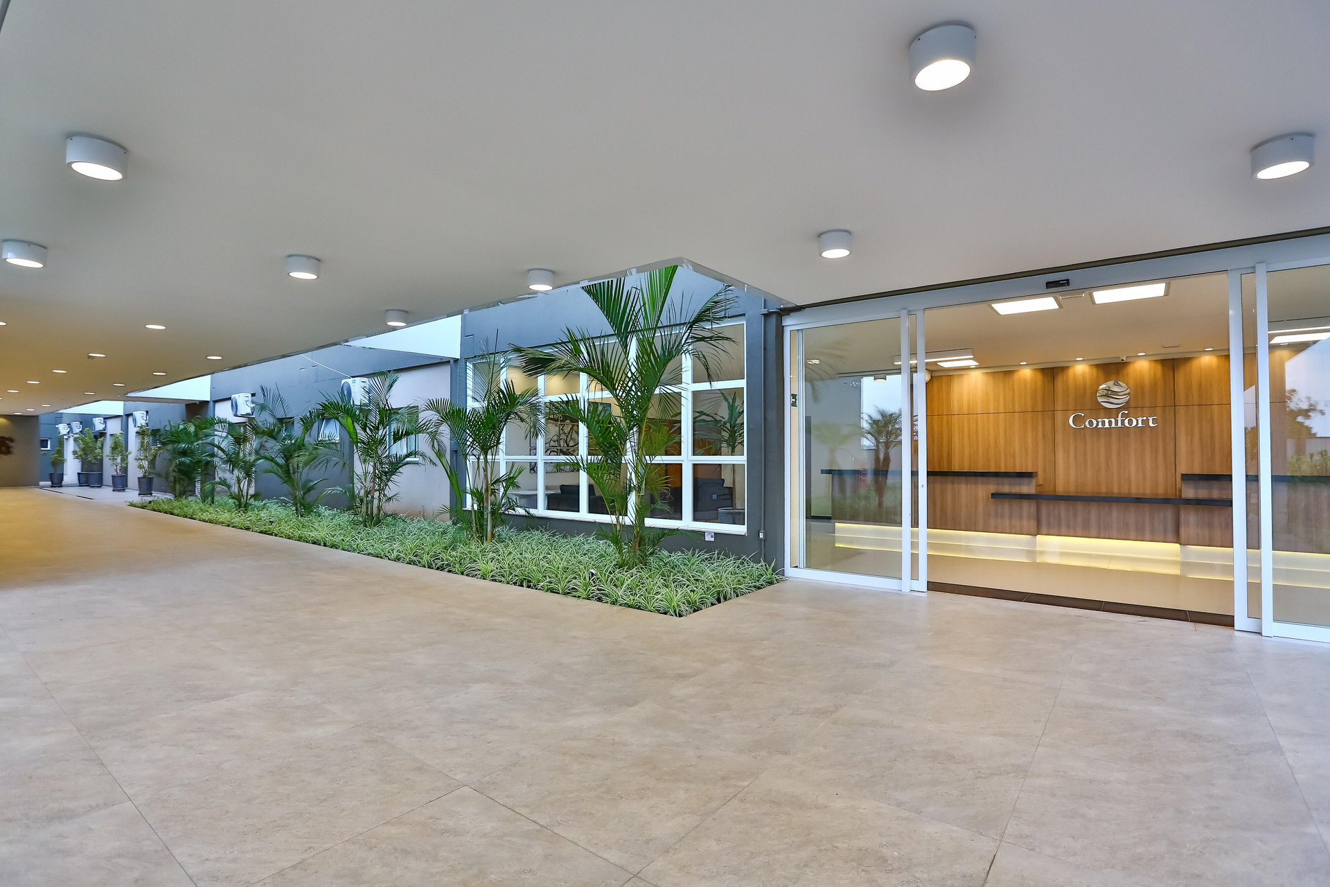 image-housing-carousel