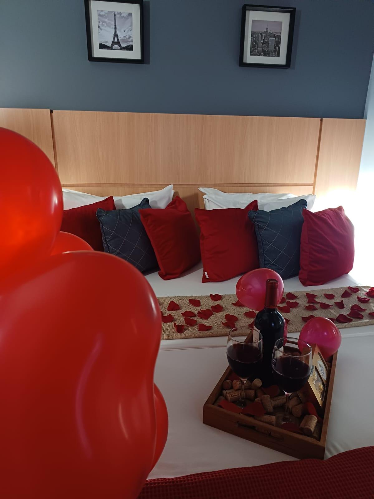 image-housing-carousel