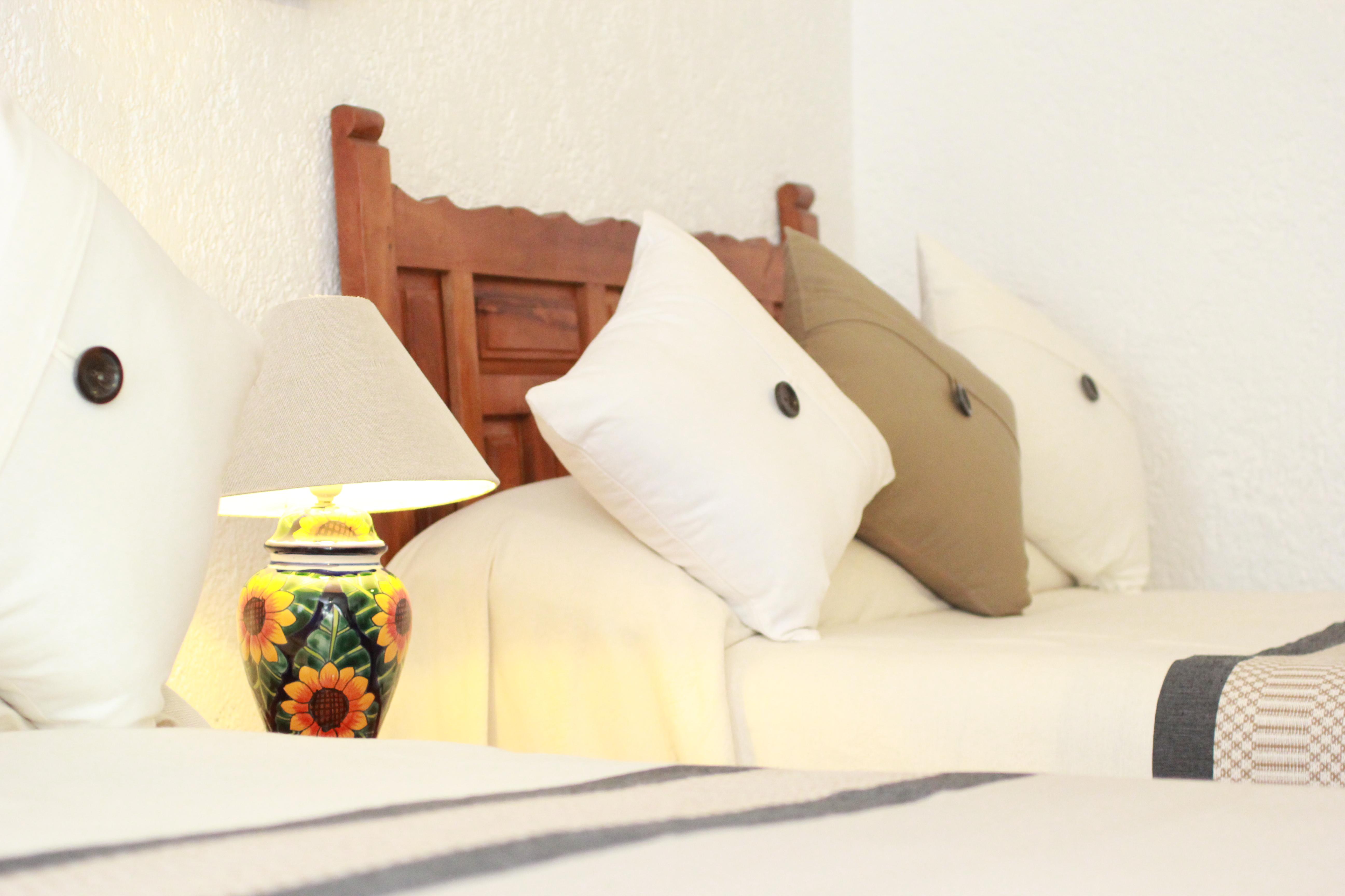image-housing-carousel