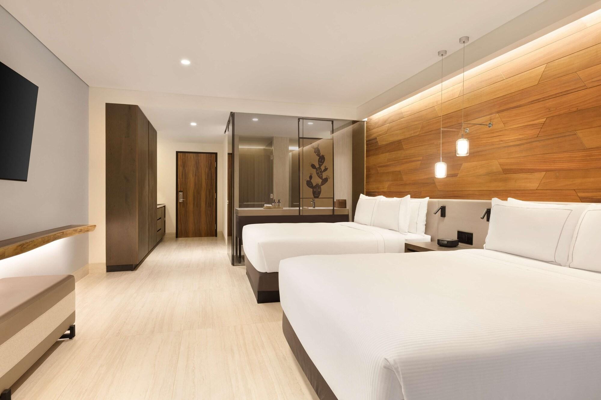 Room, 2 Queen Beds, Nature view