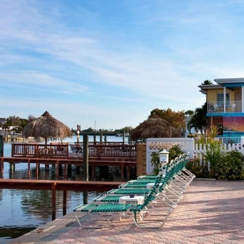 image-housing-carousel