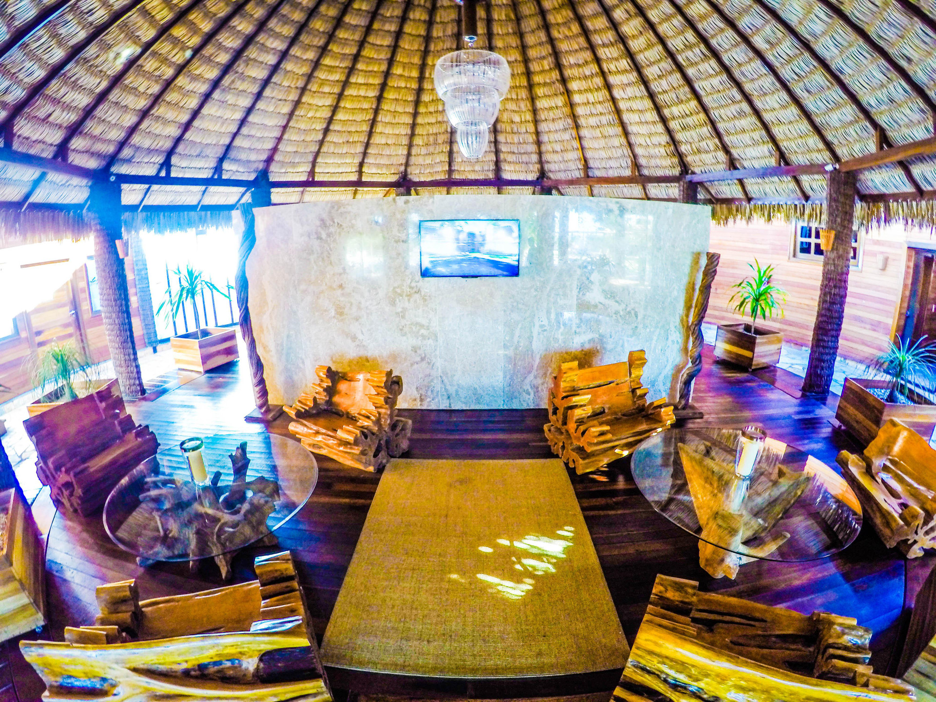 image-housing-carousel