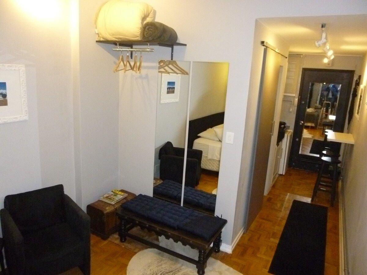 image-housing-carousel