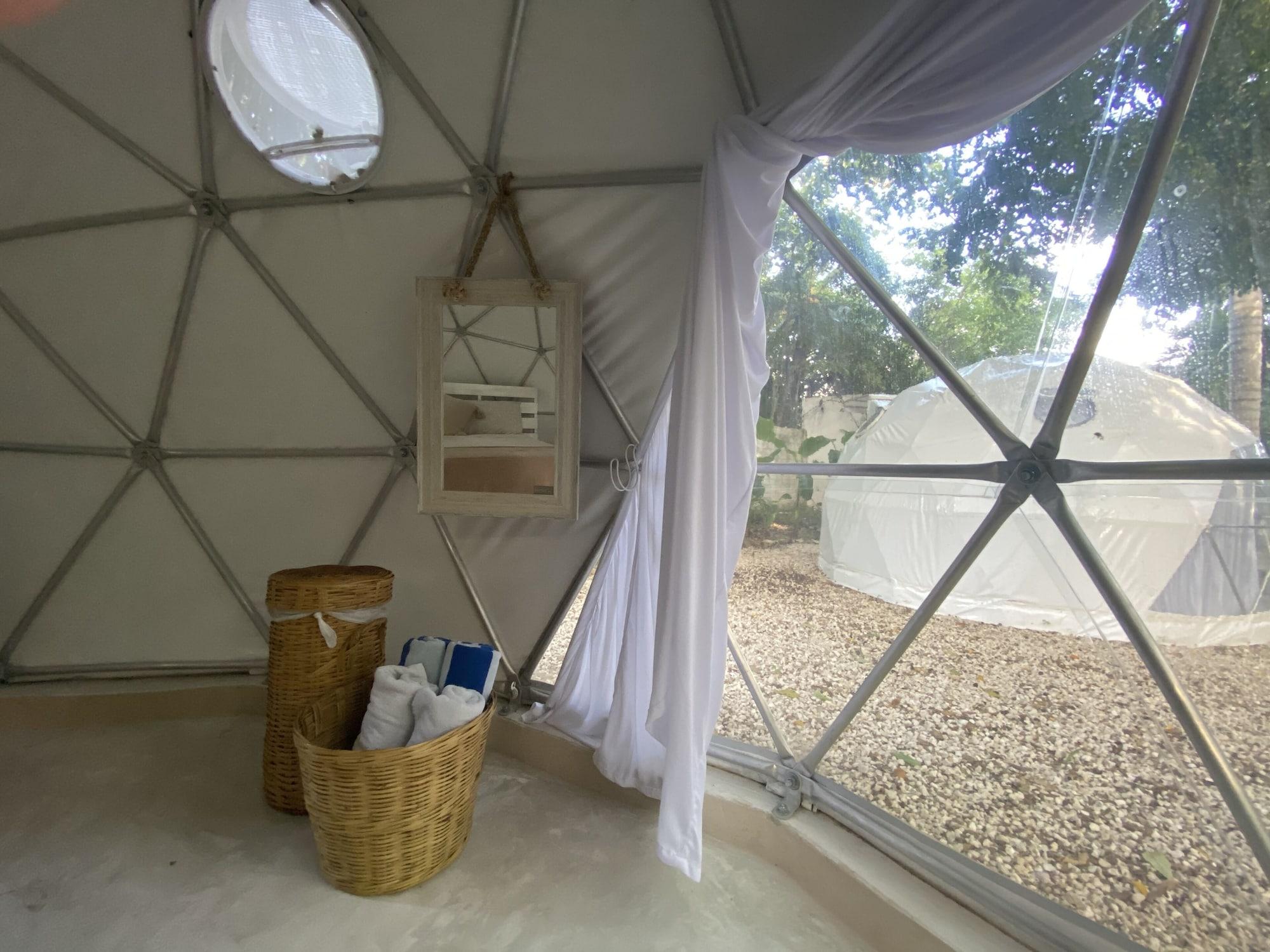 image-housing-carousel