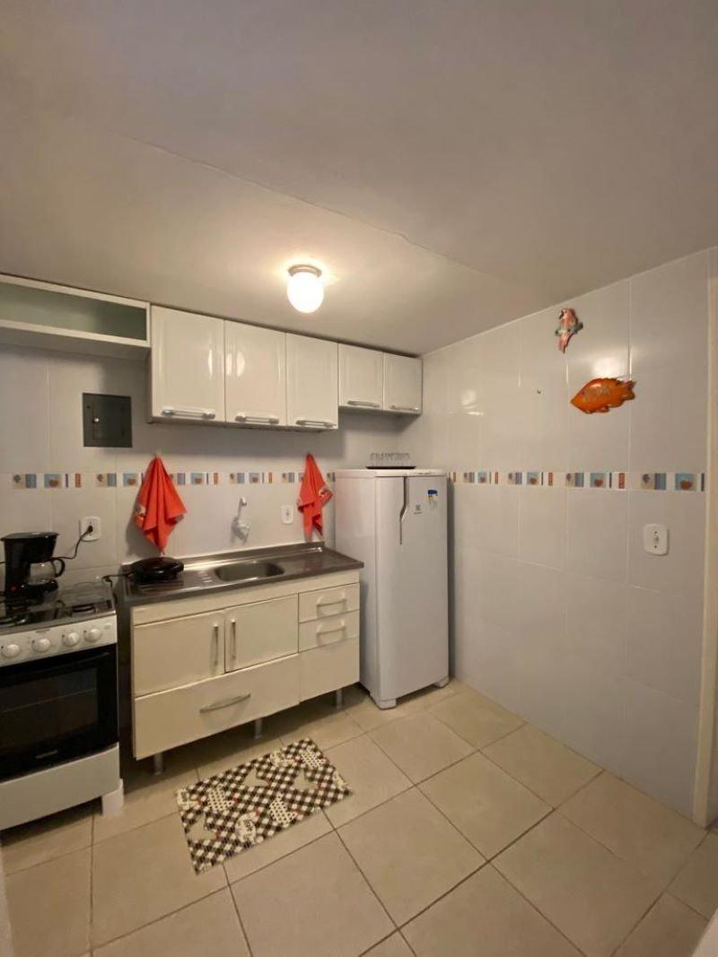 image-housing-carousel