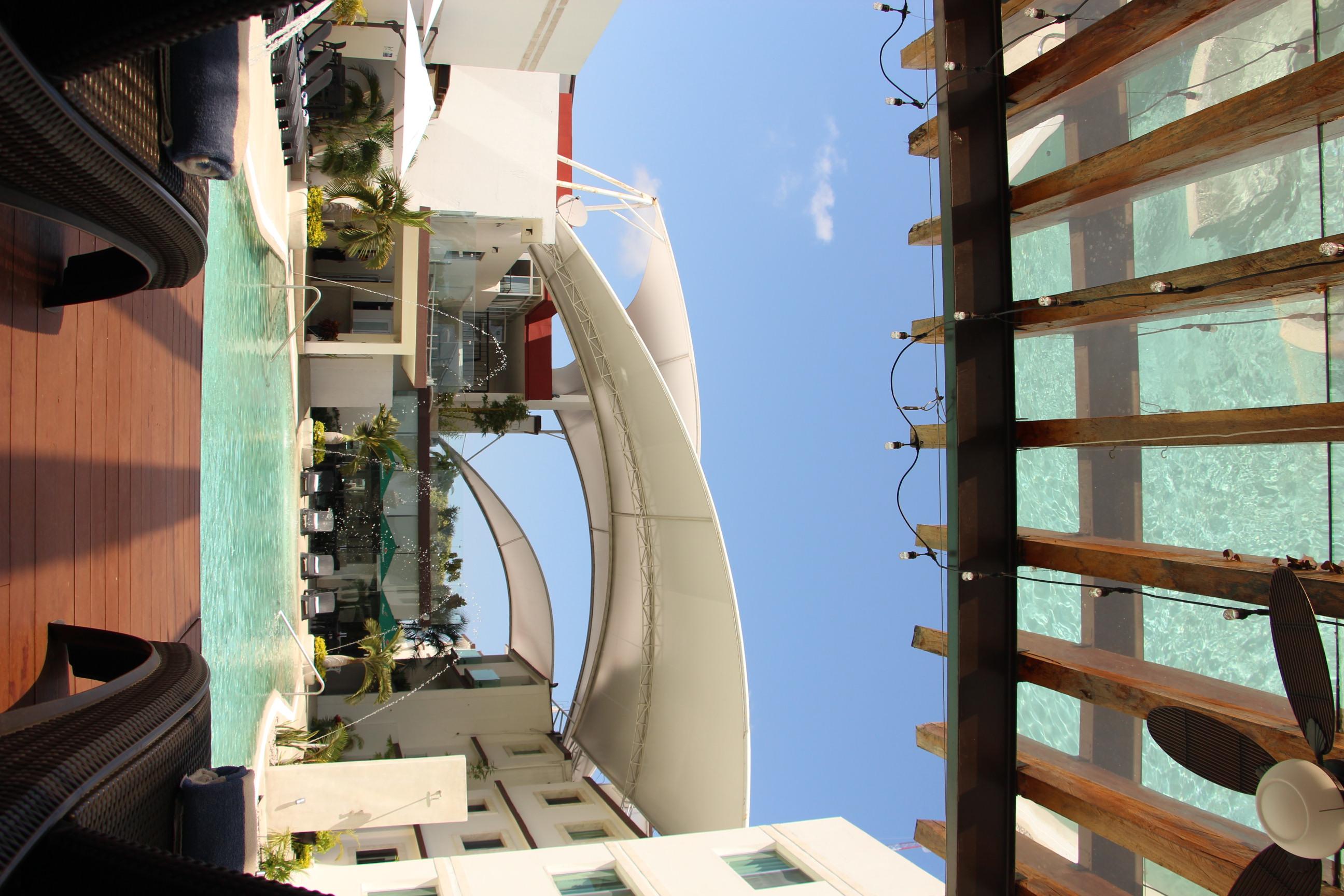 image-housing-carousel