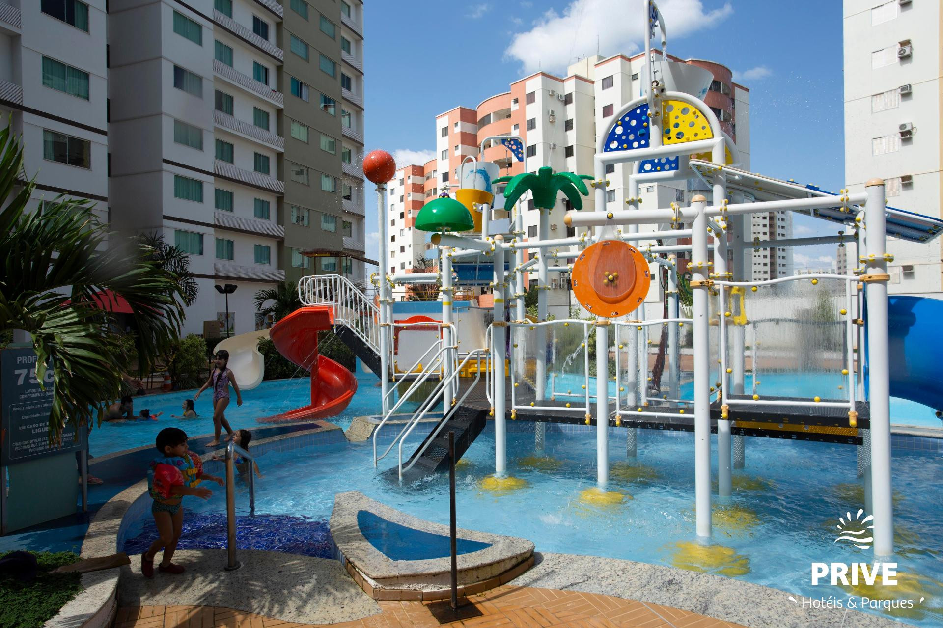 image-housing-carousel