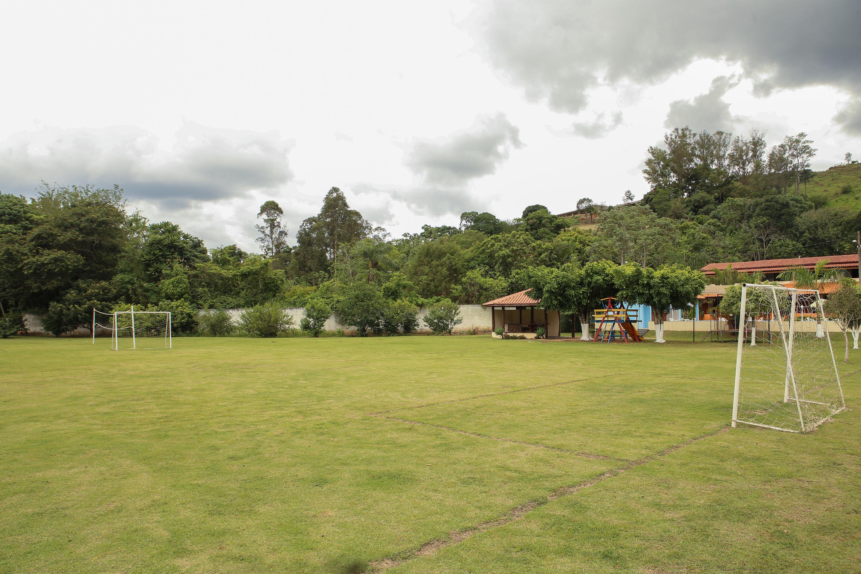 image-housing-carousel
