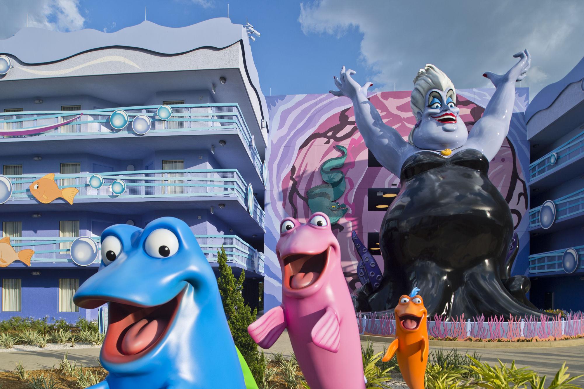 image-housing-carousel