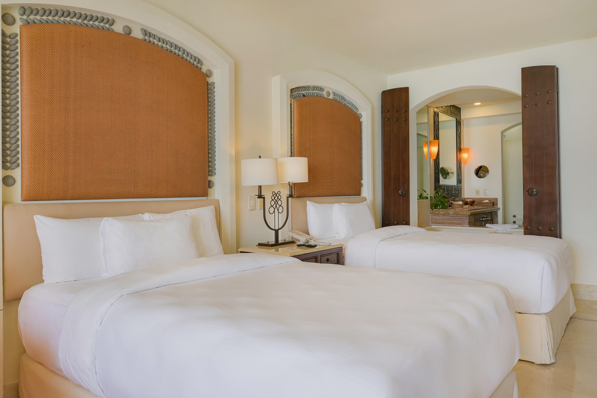 JUNIOR SUITE OCEAN FRONT 2 DOUBLE BEDS - DOUBLE