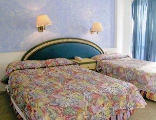 image-housing-carousel