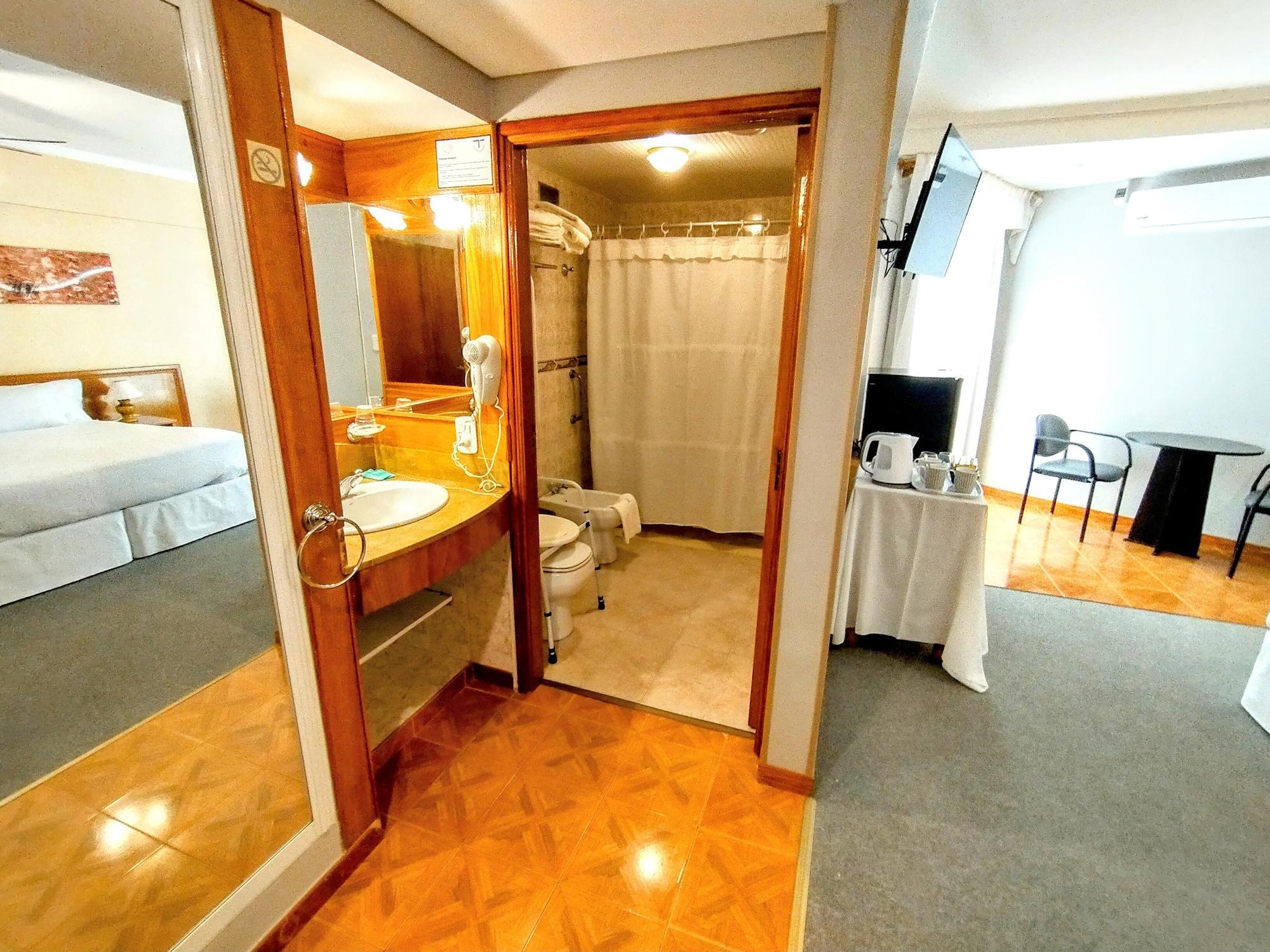 image-housing-carousel