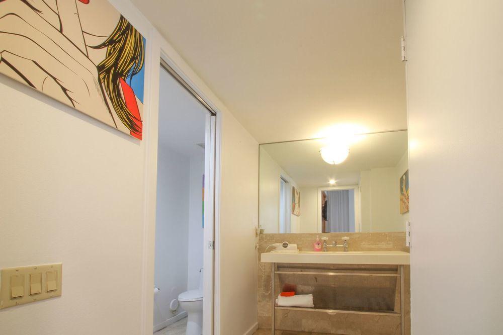 image-housing-carousel