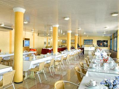 image-housing-carousel