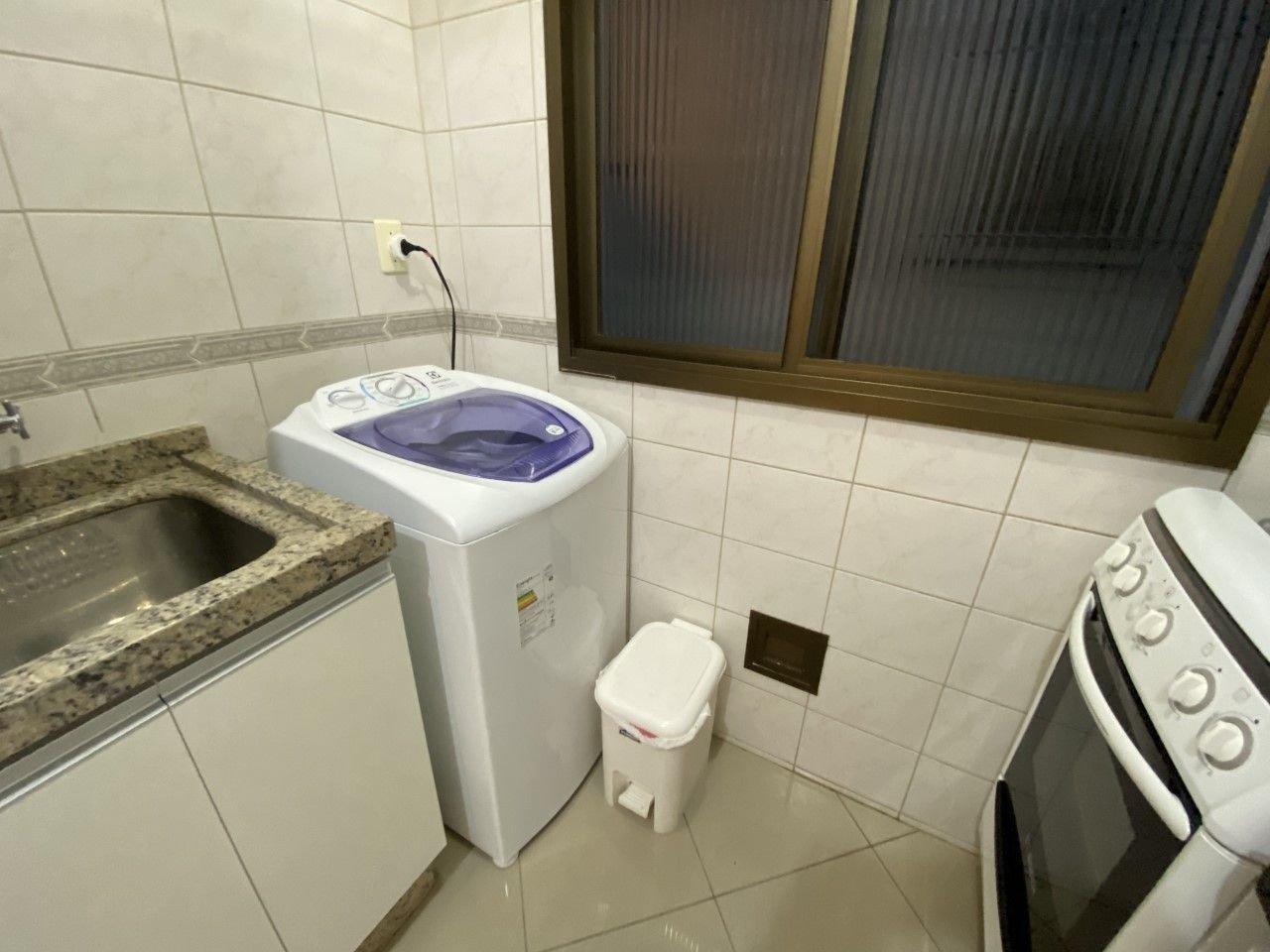 image-housing-carousel