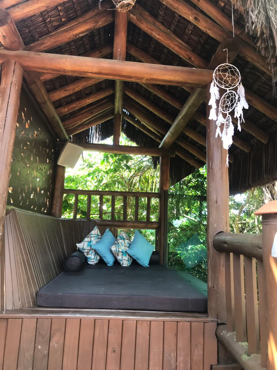 image-housing-carousel
