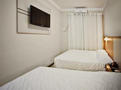 image-housing-carousel
