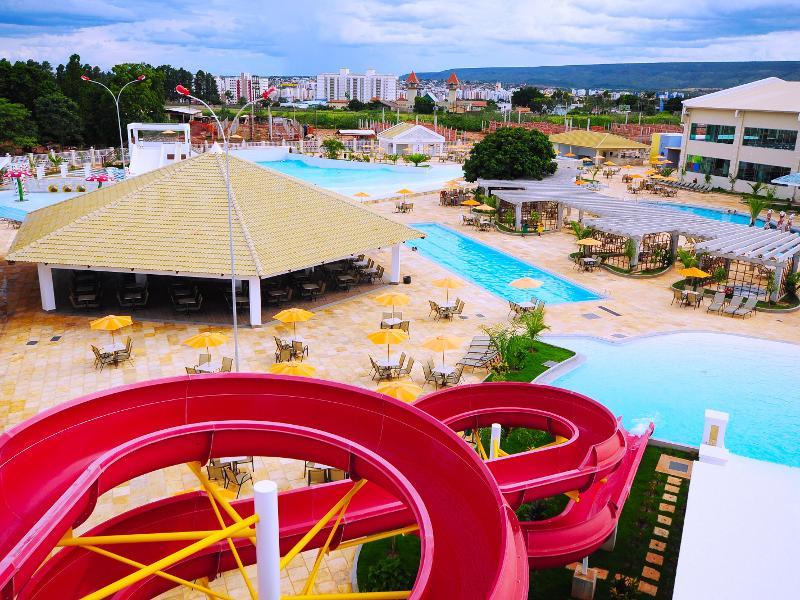 image-housing-carousel