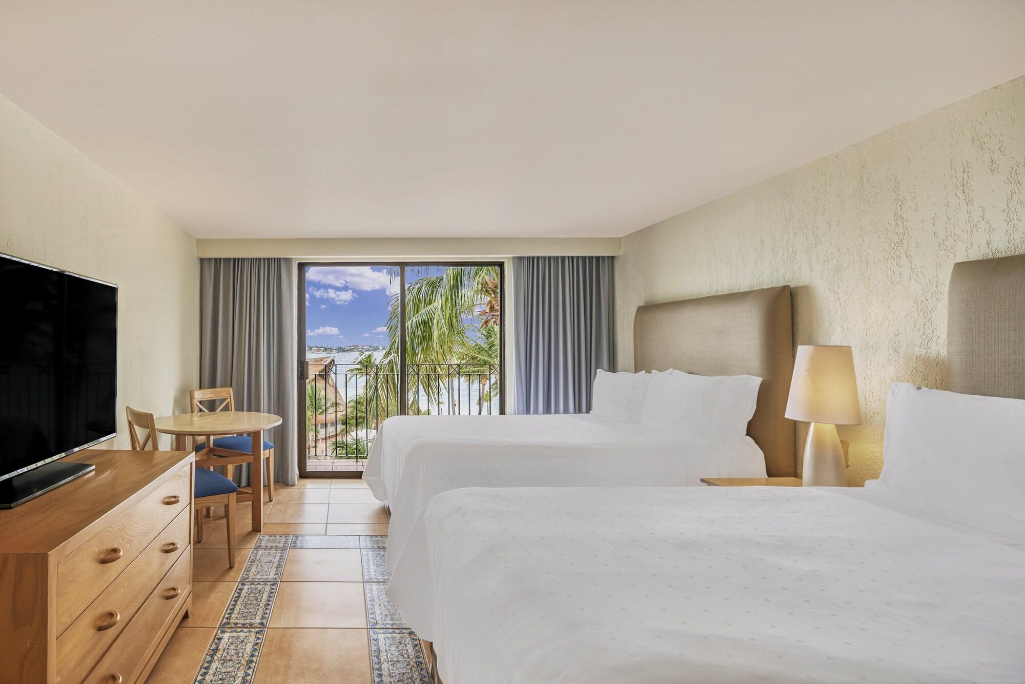 Master Suite, 3 bedrooms plus