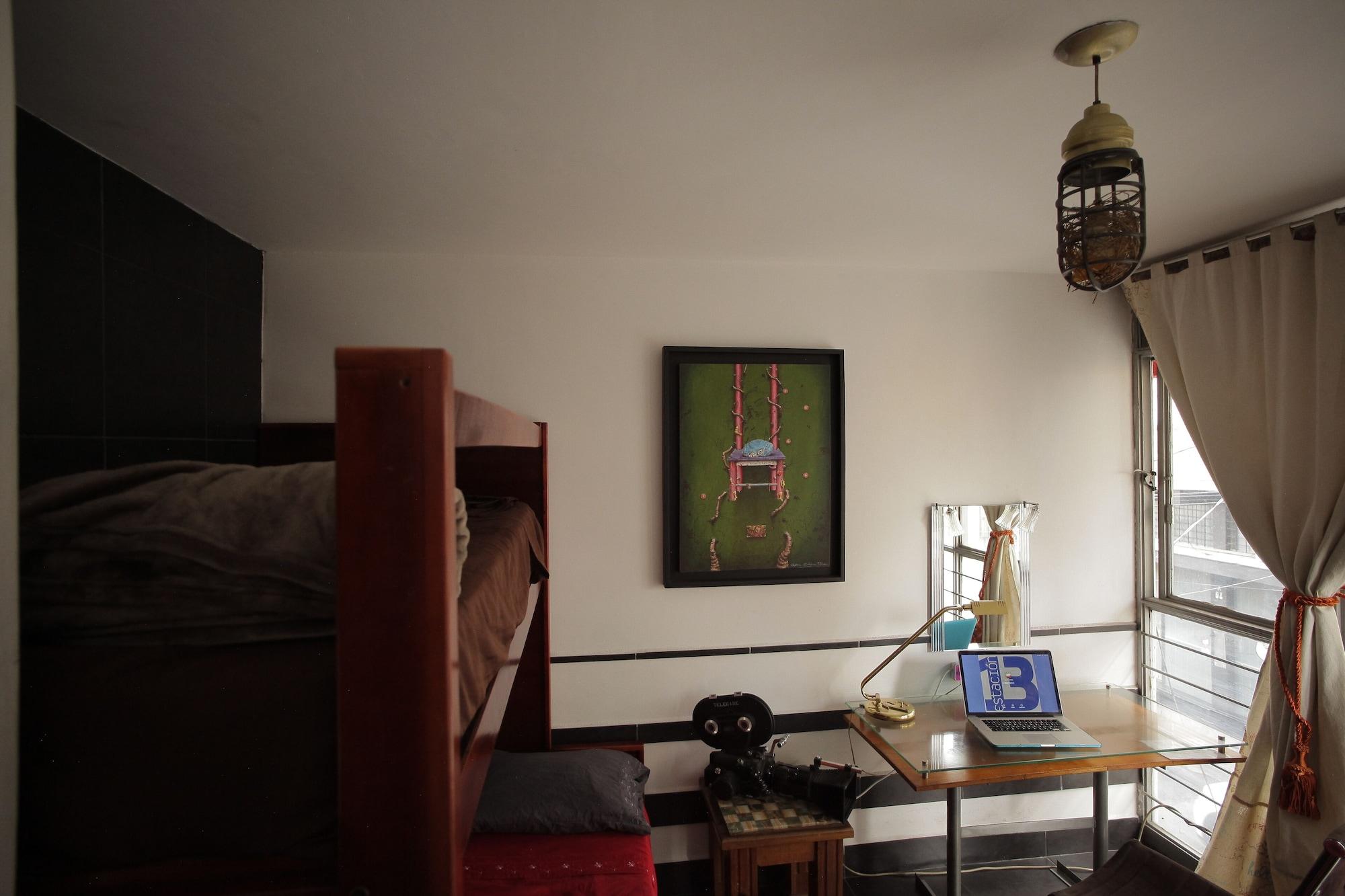 image-housing-carousel