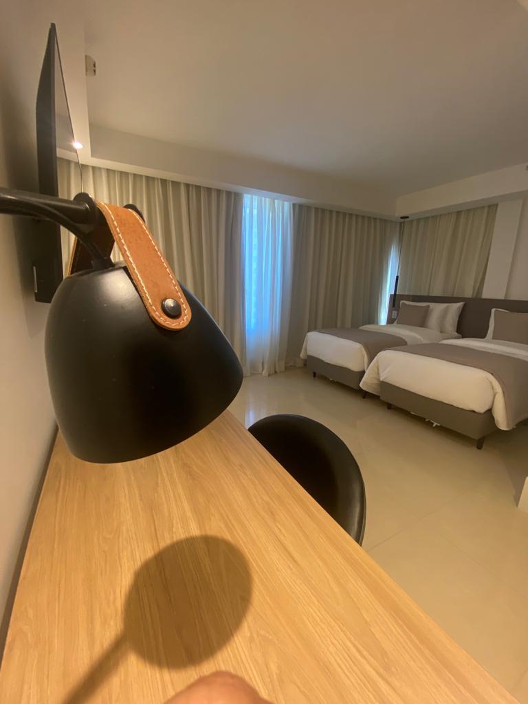 image-housing-carousel