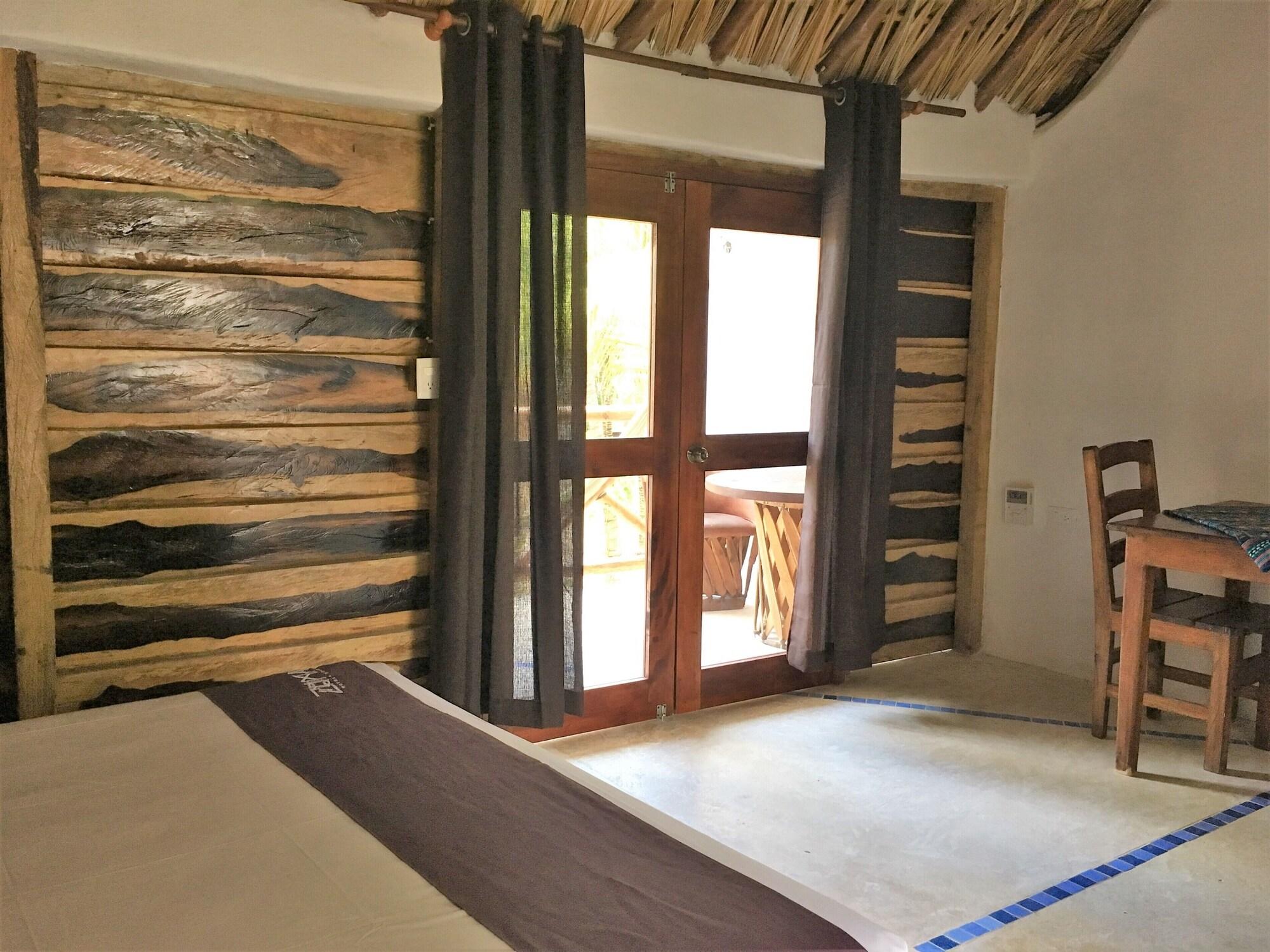 Habitación Estándar Vista al jardín (Vista a la recepción o a la calle).