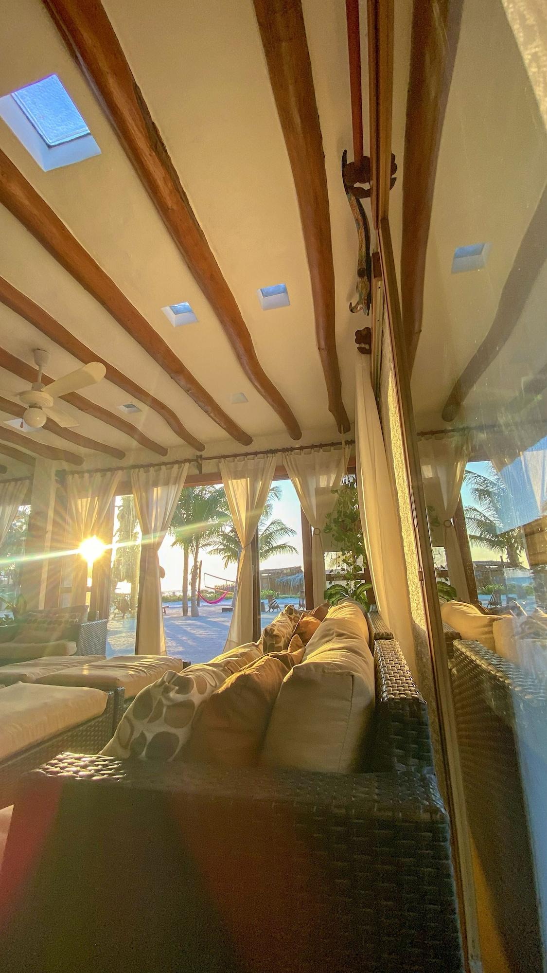 image-housing-carousel