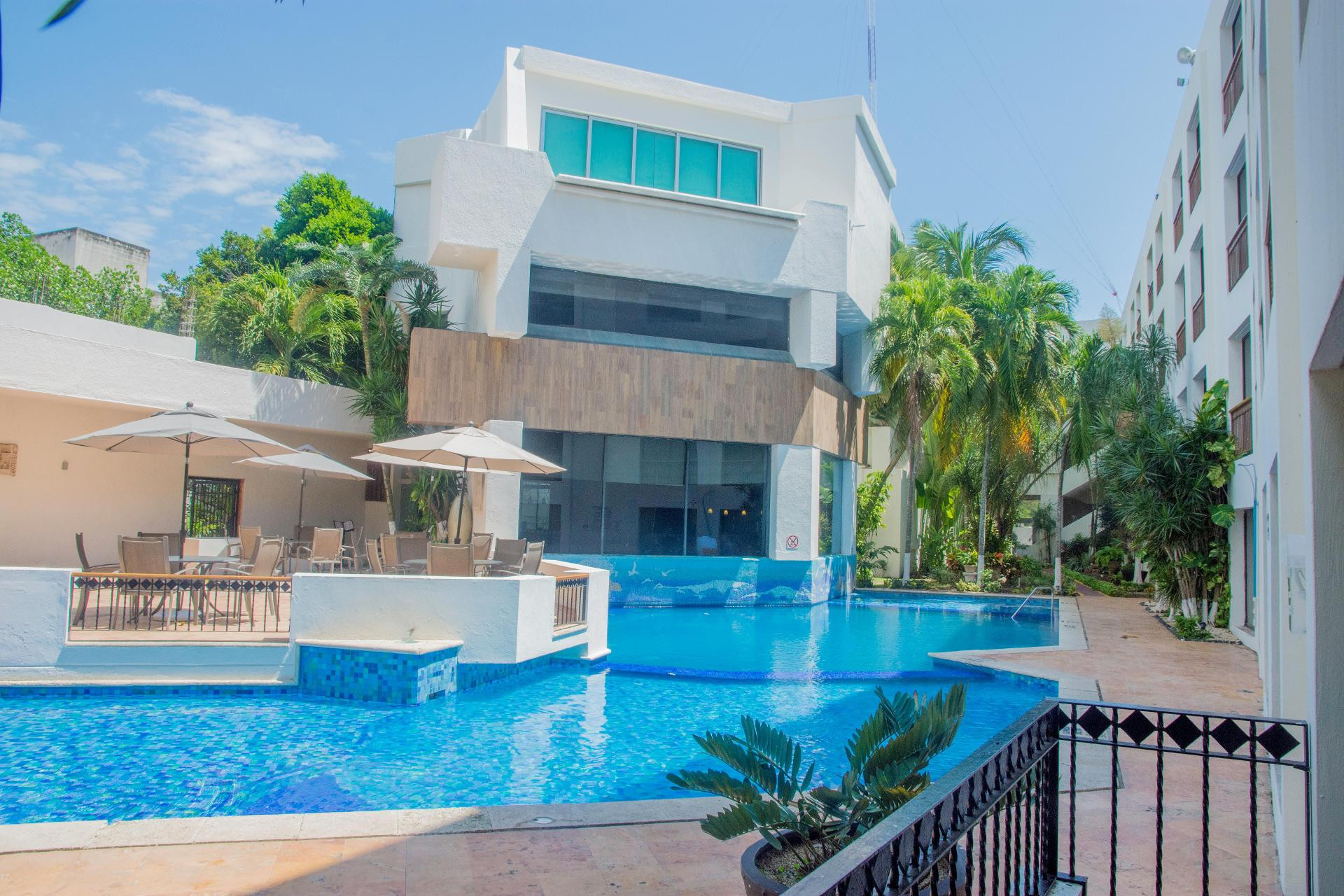 Continental Caribe Bay