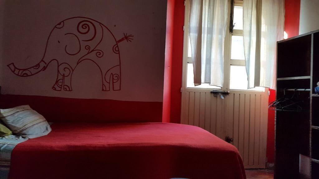 image-housing-carousel