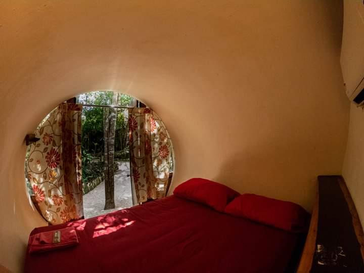image-housing-carousel