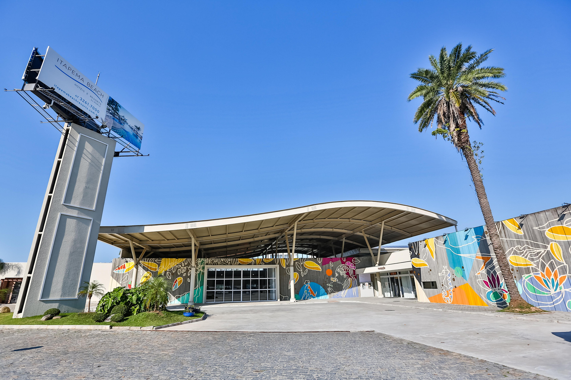 image-housing-carousel