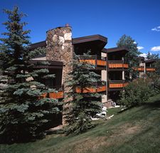 Laurelwood - Destination Hotels & Resorts