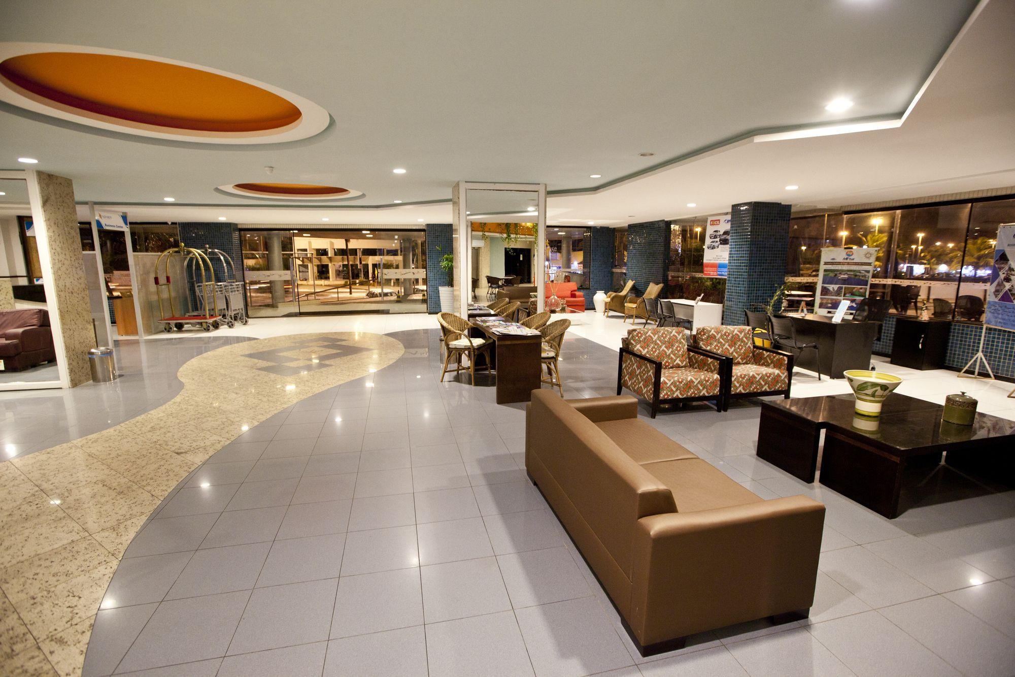 image-housing-carousel