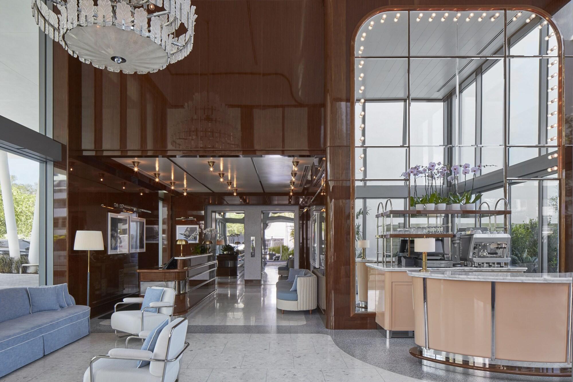 image-housing-carousel