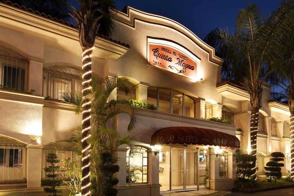 image-housing-carousel