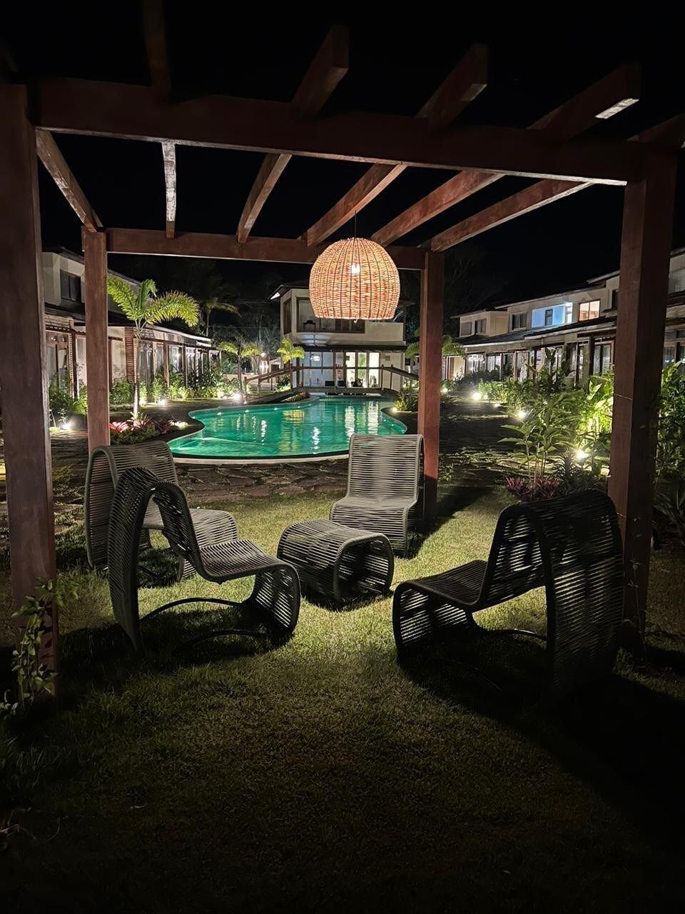 image-housing-carousel
