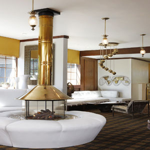 image-housing-carousel