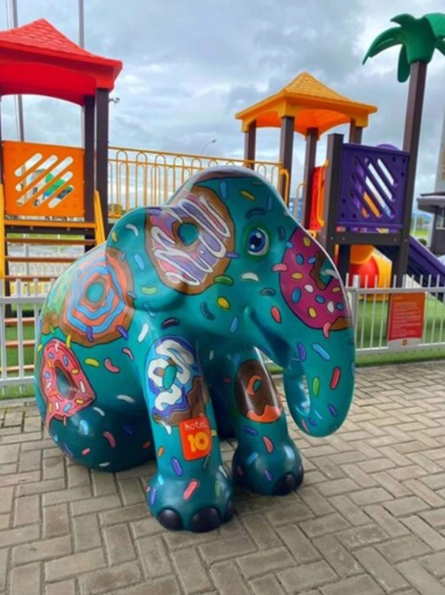 image-housing-carousel