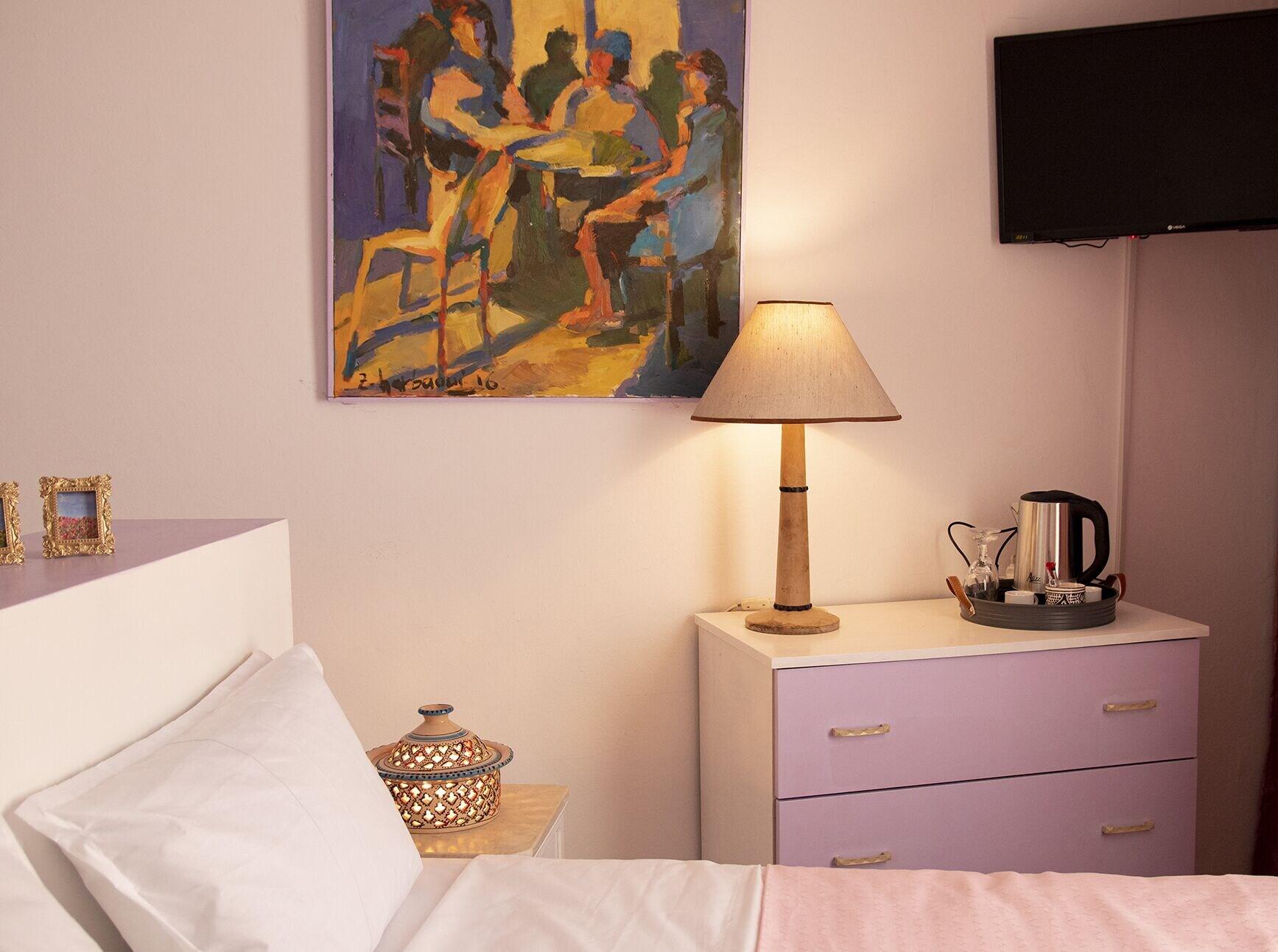 image-housing-carousel