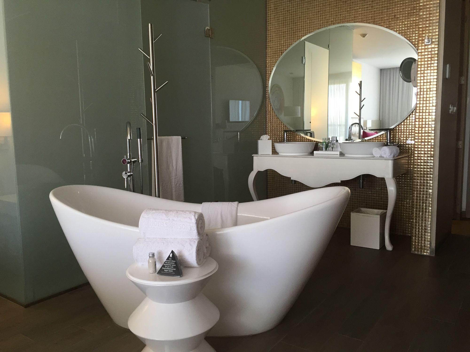 Suite (Honeymoon)