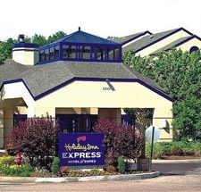 Holiday Inn Express Hotel & Suites Pittsburgh Airport