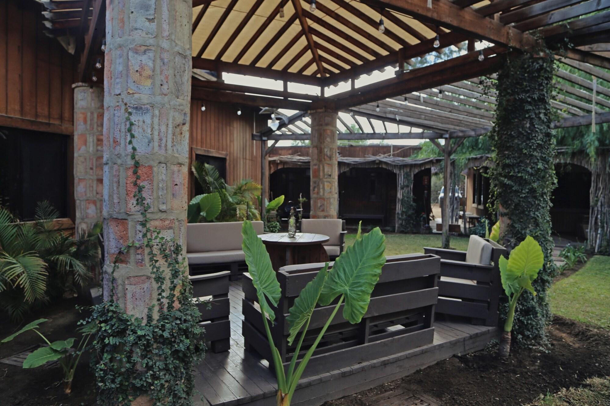 image-housing-carousel