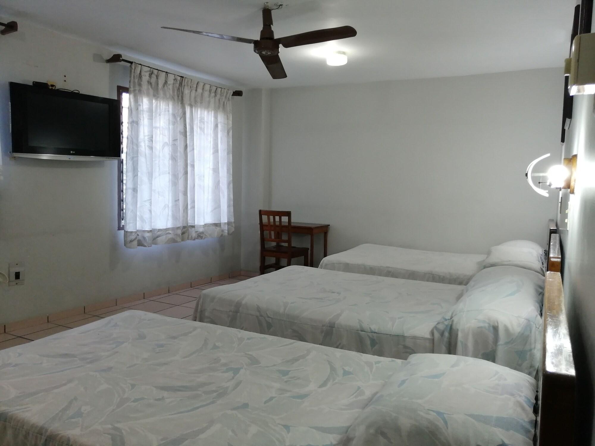 Hotel Acapulco 3