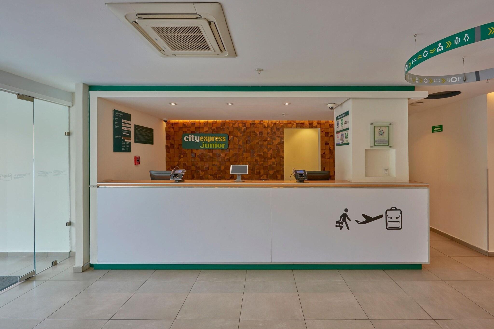 image-housing-carousel