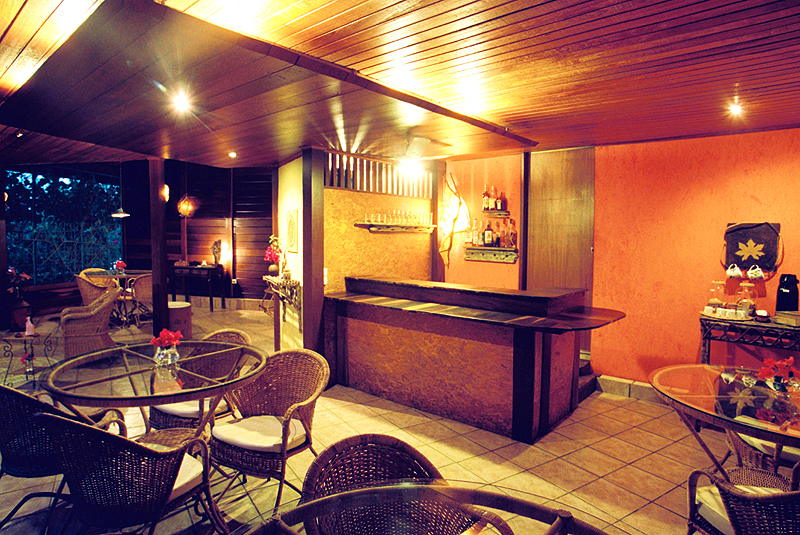 image-housing-carousel