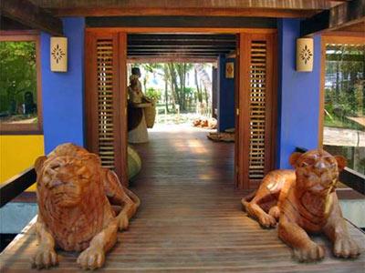 image-housing-carousel